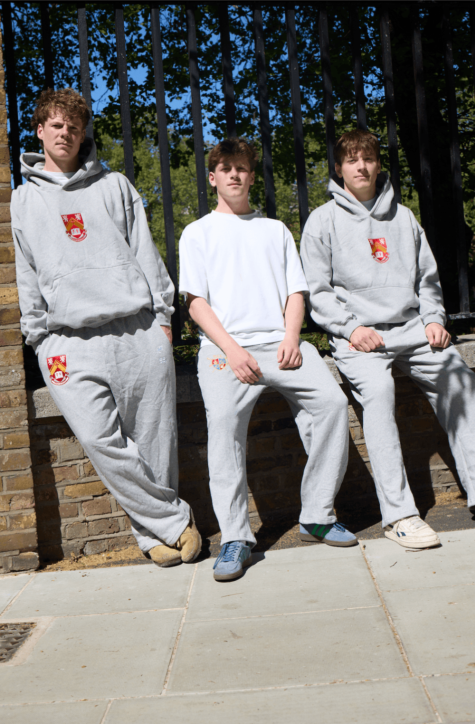 Grey joggers, photo 4